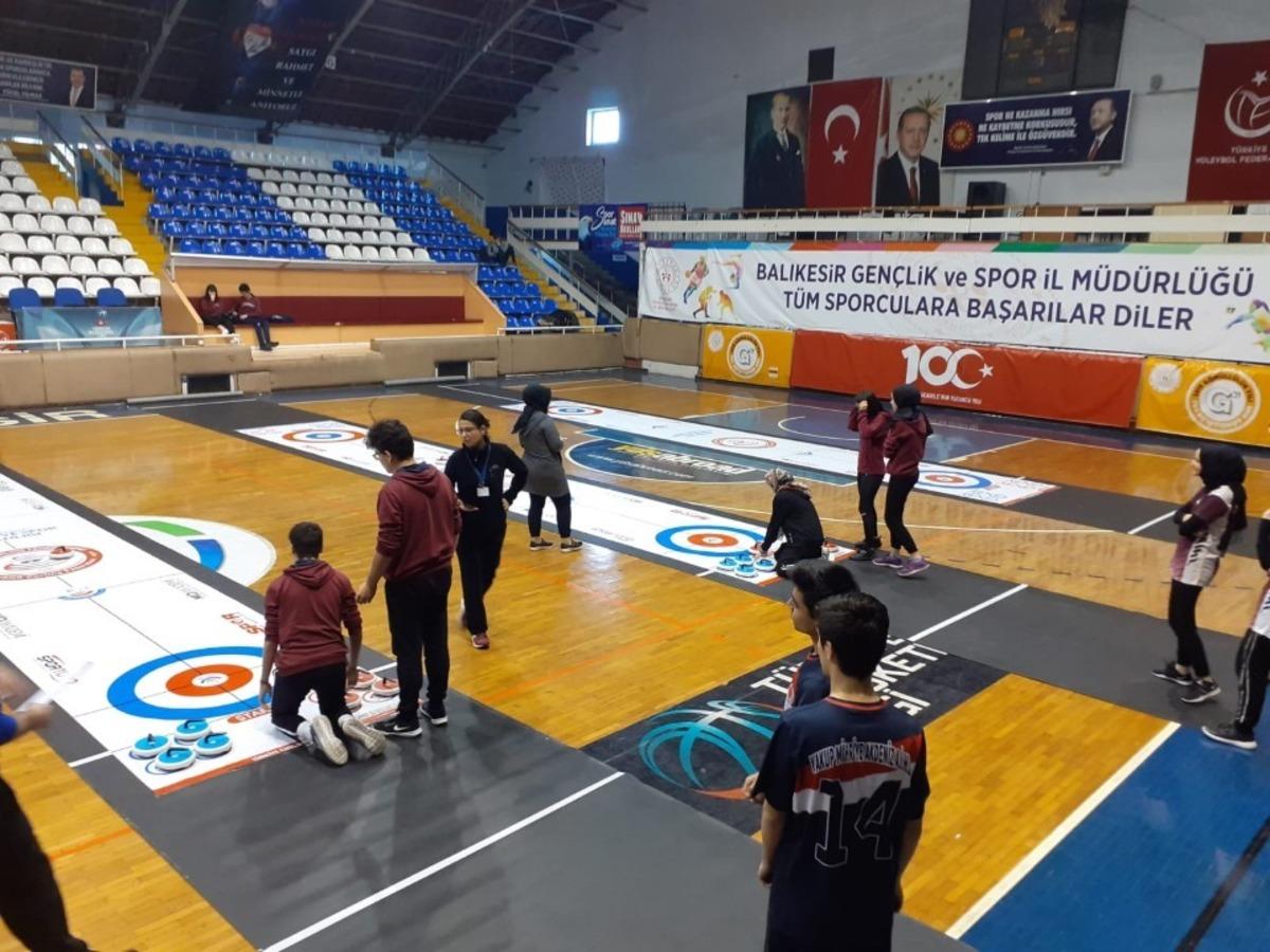 Balıkesir&rsquo;de Curling heyecanı
