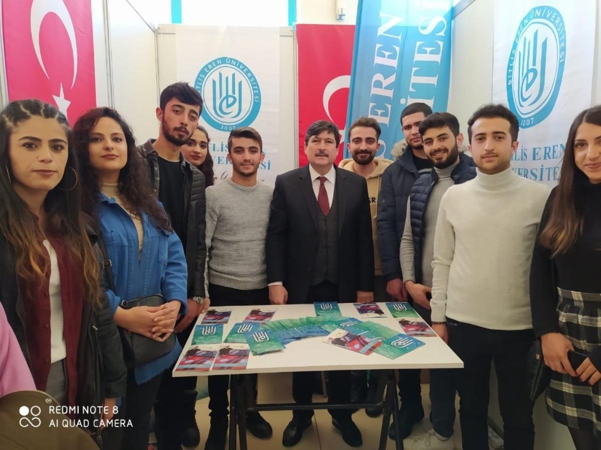 BE&Uuml;, G&uuml;neydoğu Kariyer Fuarı&rsquo;na katıldı