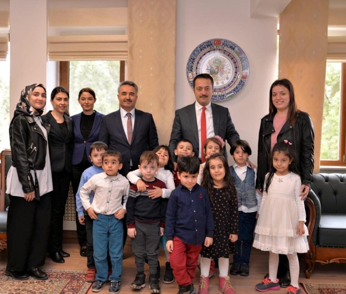 Minik &ouml;ğrenciler Şeyh Edebali&rsquo;nin &ouml;zl&uuml; ve g&uuml;zel s&ouml;zleri ezbere okudu