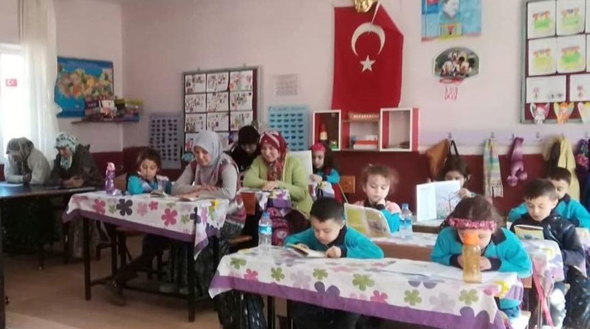 Emet&rsquo;te okuma saati