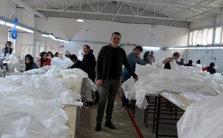 Zonguldak'ta kurulu firma antibakteriyel tulum siparişlerine yetişmeye çalışıyor G4