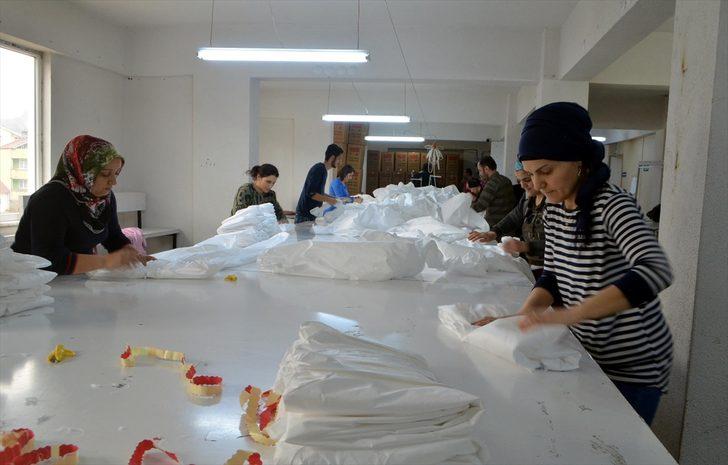 Zonguldak'ta kurulu firma antibakteriyel tulum siparişlerine yetişmeye çalışıyor G5