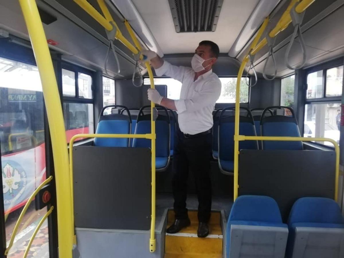 Manisa&rsquo;da toplu ulaşım ara&ccedil;larına temizlik