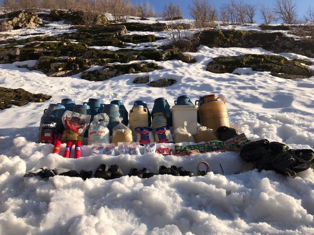 Bitlis&rsquo;te ter&ouml;r &ouml;rg&uuml;t&uuml;ne ait malzemeler ele ge&ccedil;irildi