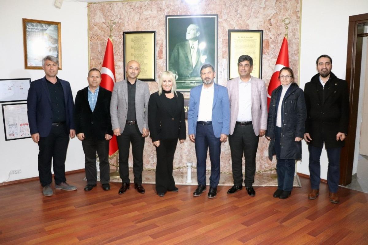 U&ccedil;ak; &ldquo;&Uuml;lkemiz ve &uuml;yemiz i&ccedil;in daha &ccedil;ok sorumluluk almalıyız&rdquo;