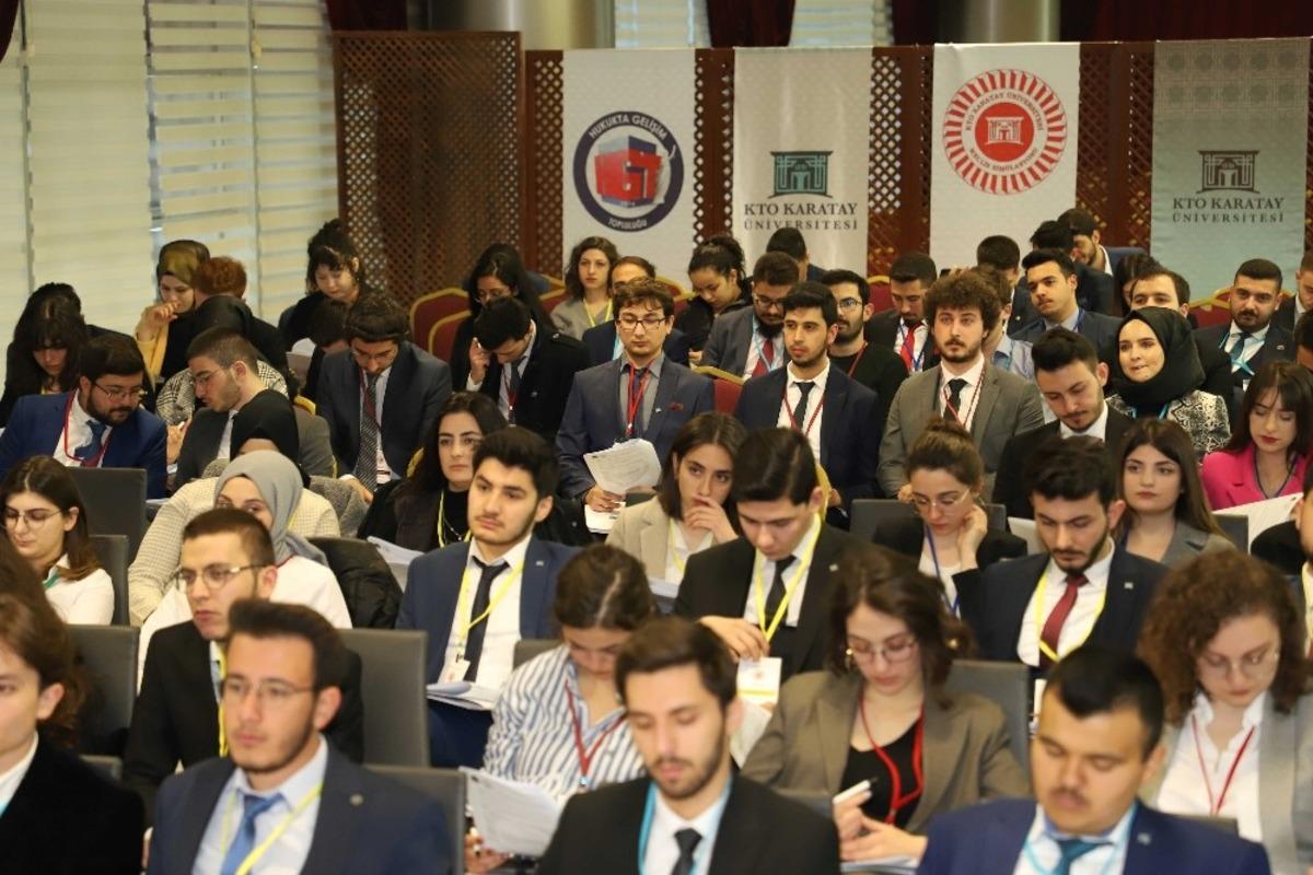 Geleceğin vekillerine KTO Karatay&rsquo;da sim&uuml;lasyon eğitimi