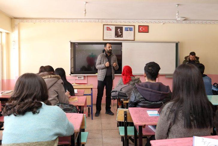 Van Büyükşehir Belediyesinden kırsaldaki öğrencilere deprem eğitimi G2