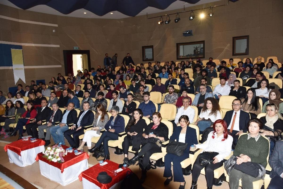 Veteriner hekimler &ouml;ğrencilerle bir araya geldi