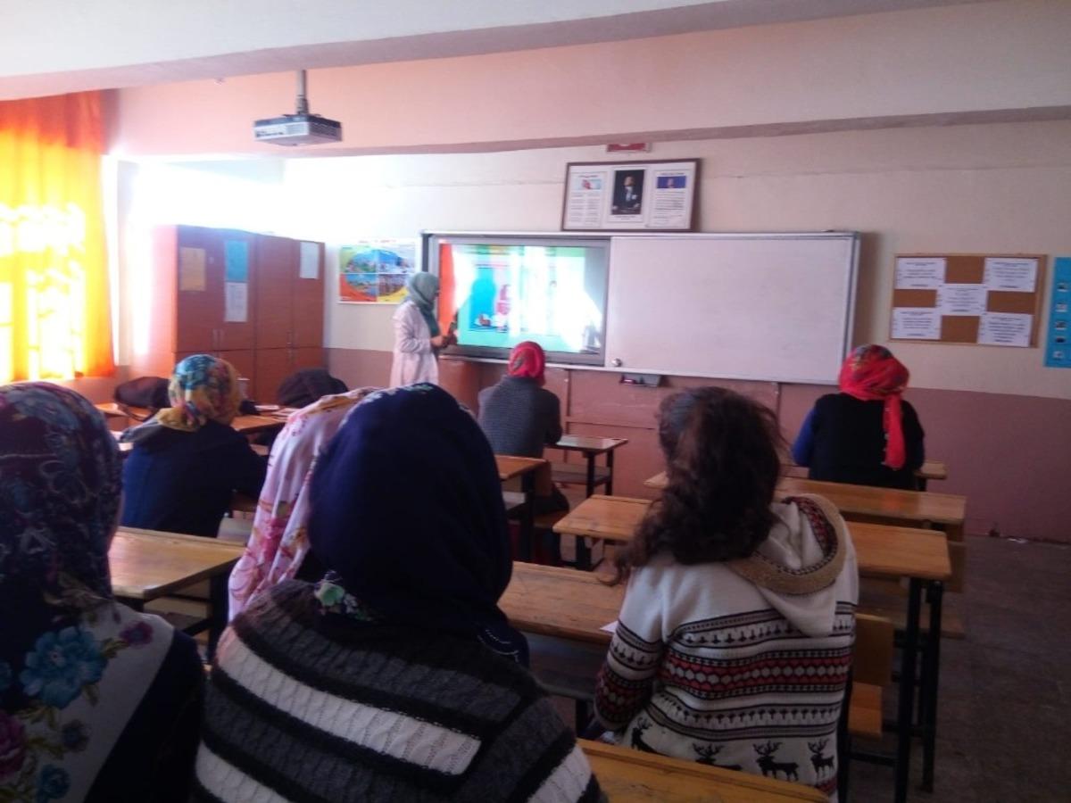 Malazgirt&rsquo;te "Madde Bağımlılığı ve Kanser" semineri