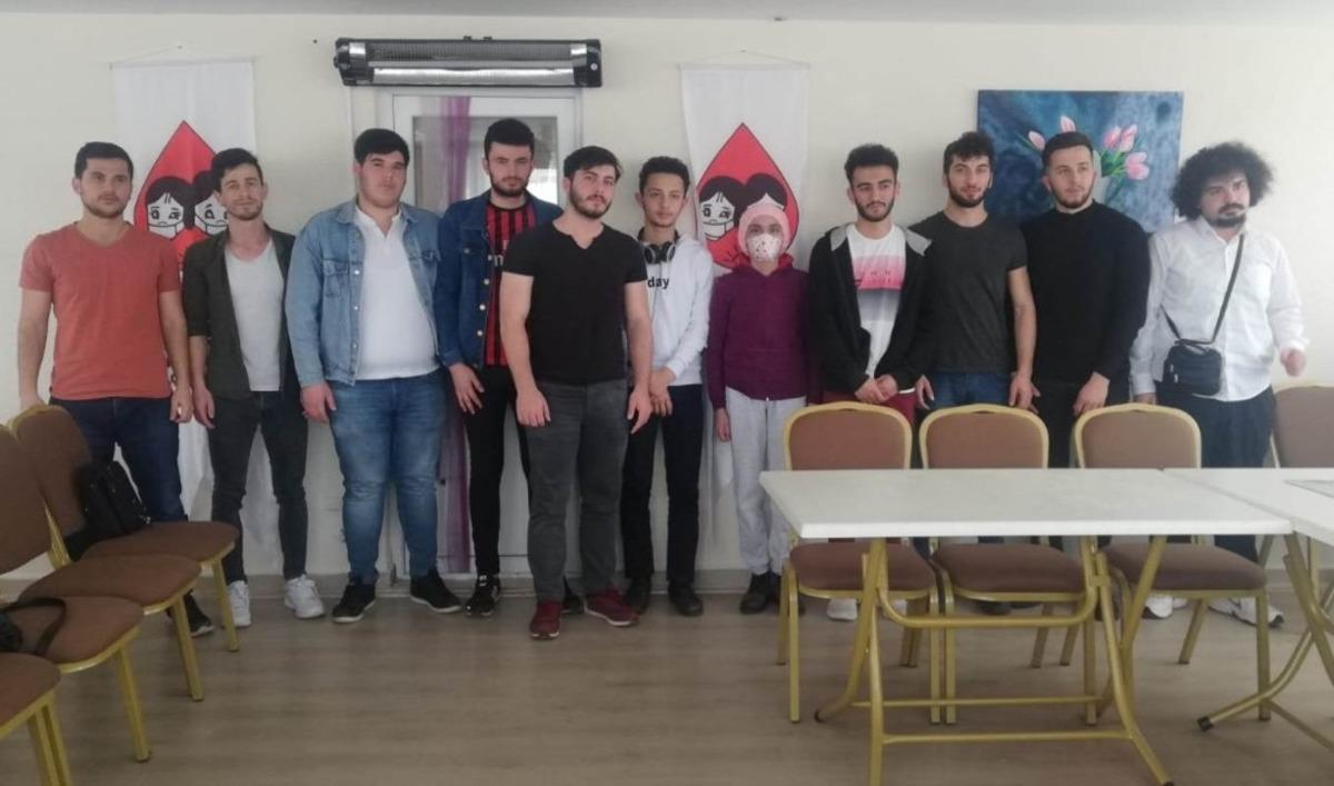 &Ouml;ğrencilerden anlamlı davranış