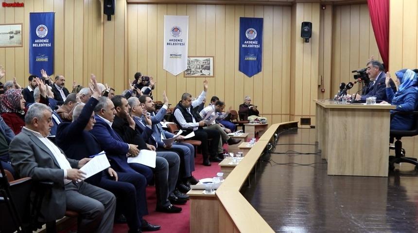 Eski tıp fak&uuml;ltesi acil binası Akdeniz Belediyesi&rsquo;ne devredilecek