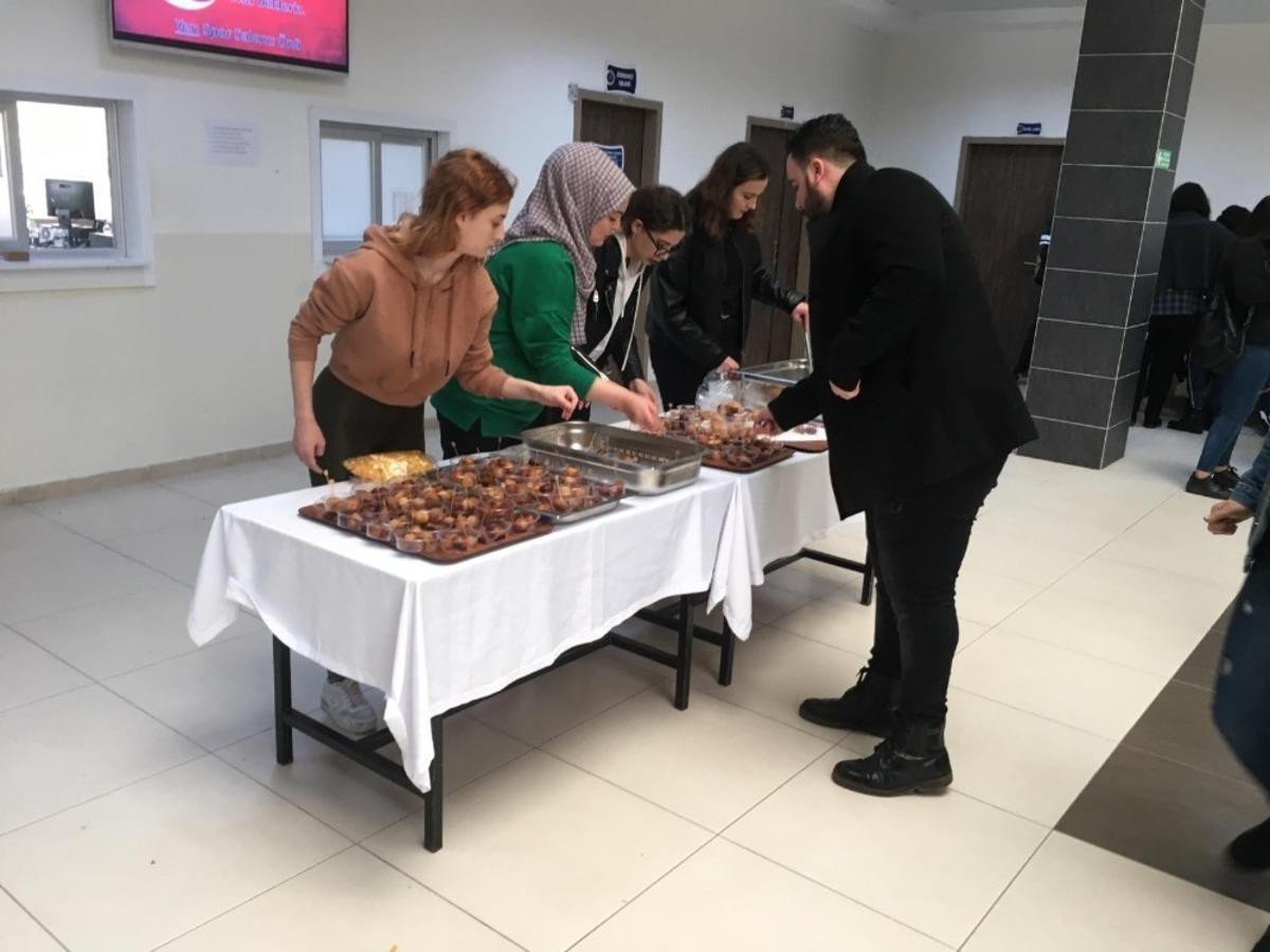 Sosyal Bilimler Meslek Y&uuml;ksekokulu şehitlerini unutmadı