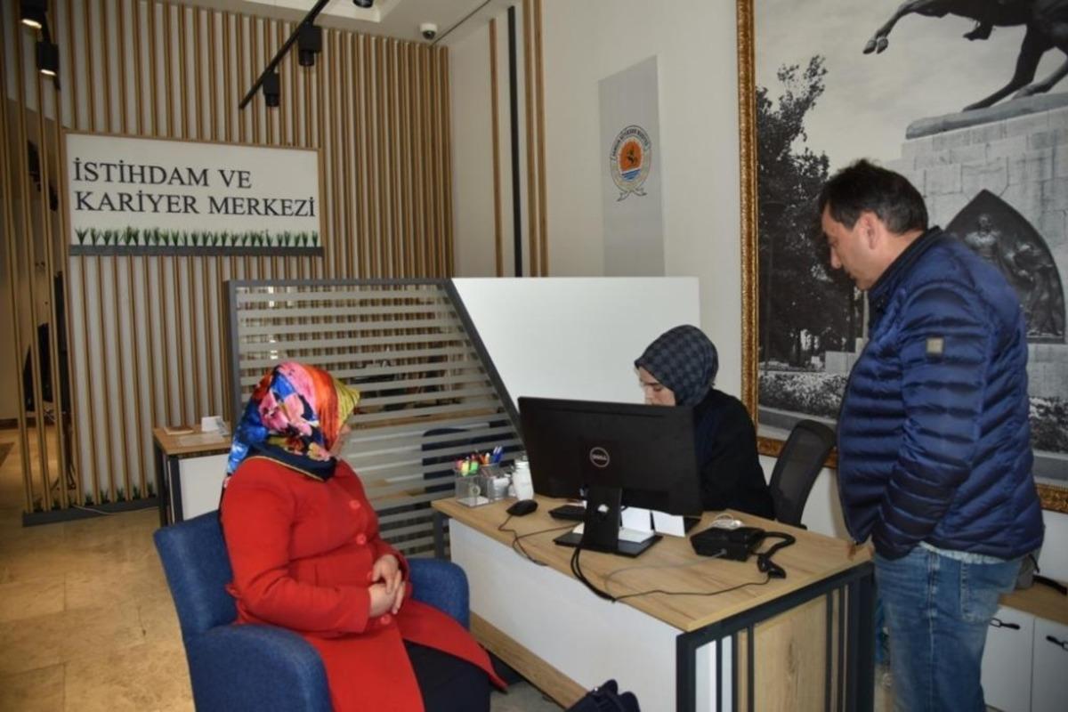 B&uuml;y&uuml;kşehir İstihdam ve Kariyer Merkezi 253 vatandaşı iş sahibi yaptı