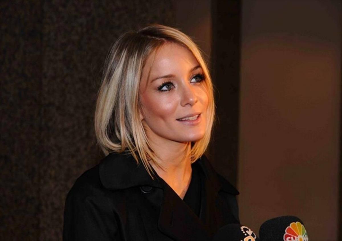 Bade İş&ccedil;il makyajsız yakalanınca...