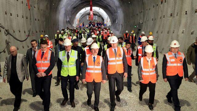 Amasya'da yapımı süren Badal Tüneli'nde kazı çalışmaları tamamlandı