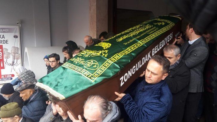 Gazeteci Bahadır son yolculuğuna uğurlandı G3