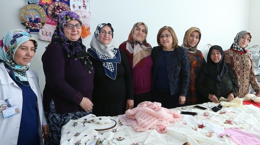 Başkan Şahin&rsquo;den Kadınlar G&uuml;n&uuml; mesajı