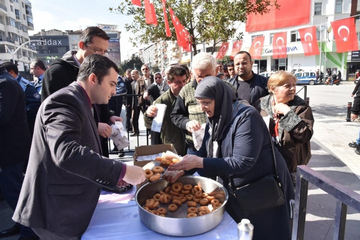 Manisa B&uuml;y&uuml;kşehir&rsquo;den İdlib şehitleri i&ccedil;in lokma hayrı