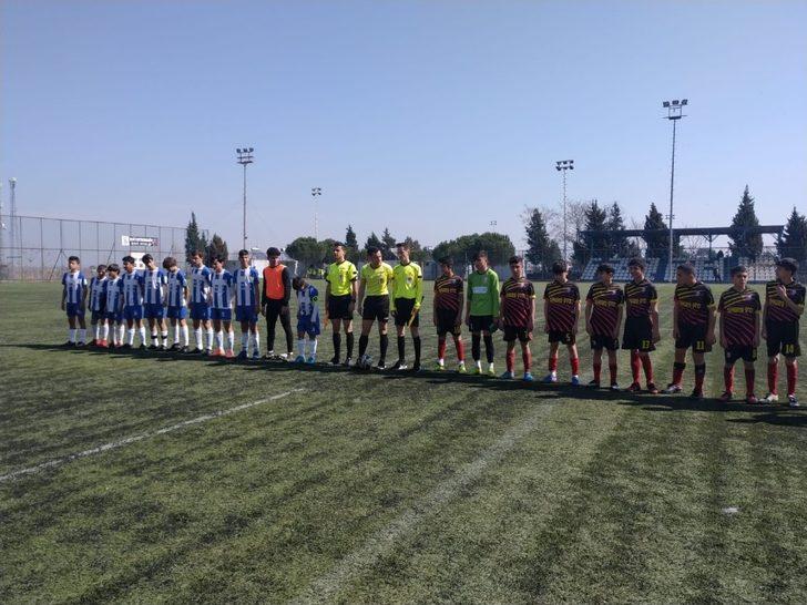 Futbolda şampiyonun adı değişmedi G2