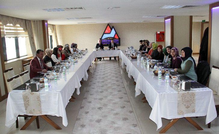 Ağrı Milli Eğitim Müdürü Tekin, Kadınlar Günü’nü Kutladı G4