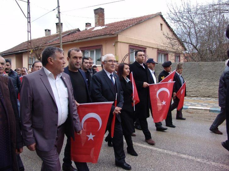 Pazaryeri ilçesi şehitler için yürüdü G3