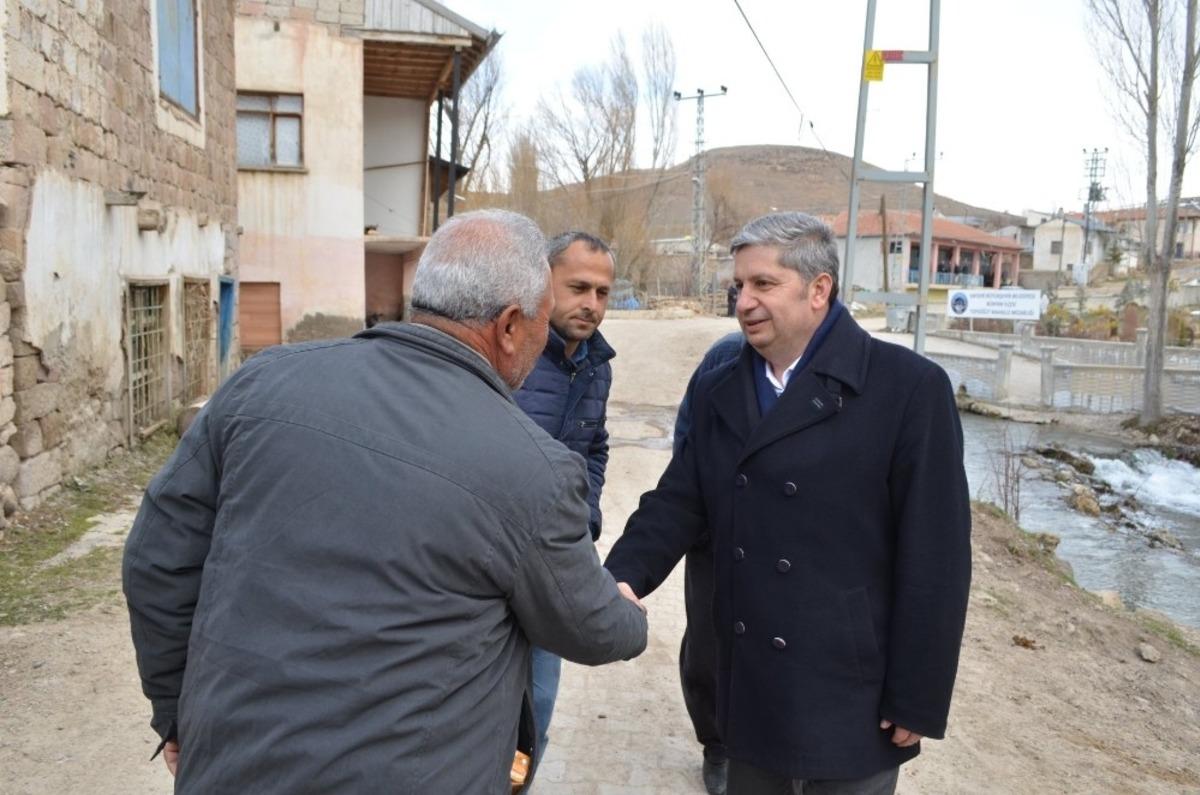Başkan Altun mahalle ziyaretlerine ara vermiyor