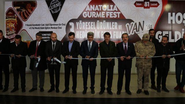 Van’da ’3. Yöresel Ürünler ve Hediyelik Eşya Fuarı’