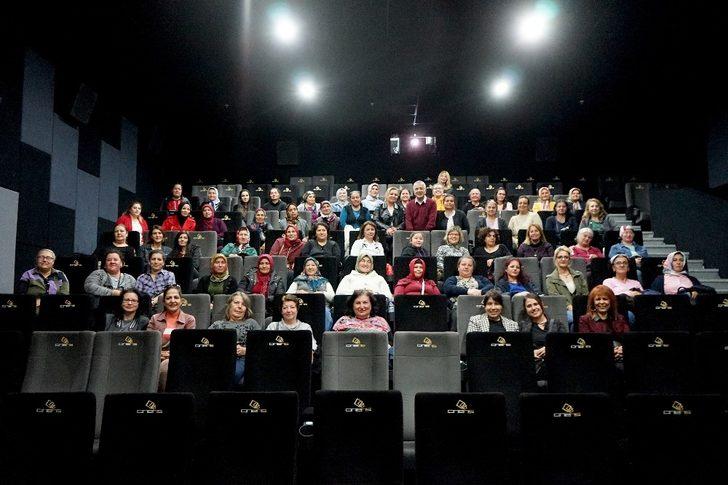 Üretici kadınların 8 Mart hediyesi sinema oldu G3