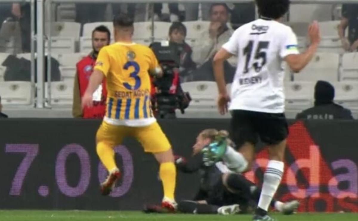 Beşiktaş - Ankag&uuml;c&uuml; ma&ccedil;ında penaltı tartışması