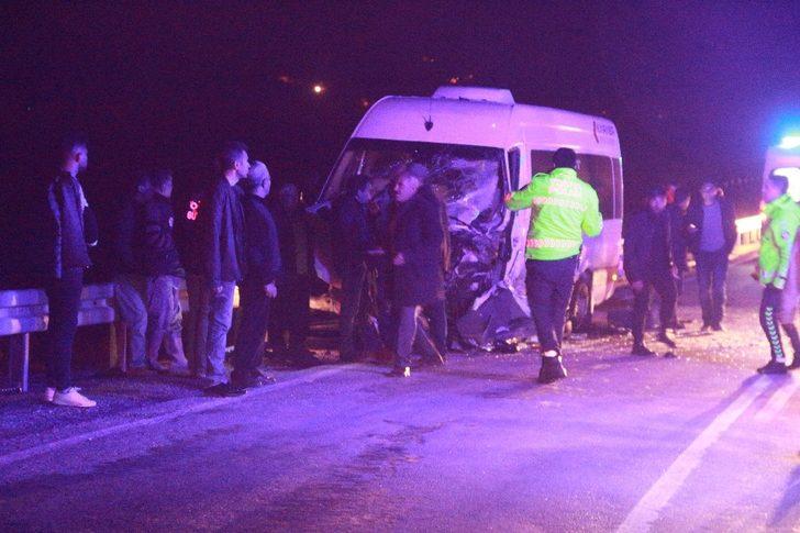 Mersin’de işçi otobüsü ile otomobil çarpıştı: 1 ölü, 11 yaralı G2