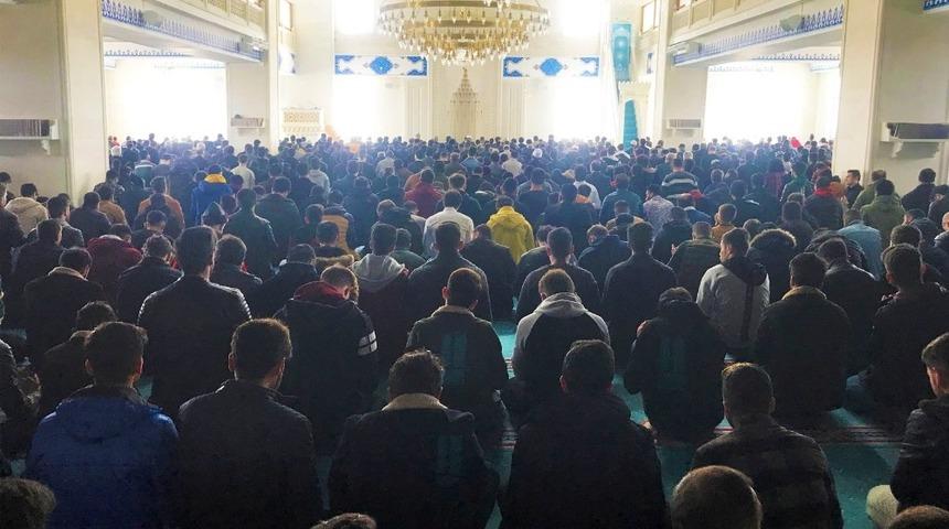 Bayburt Üniversitesi öğrencilerinden mevlit programı