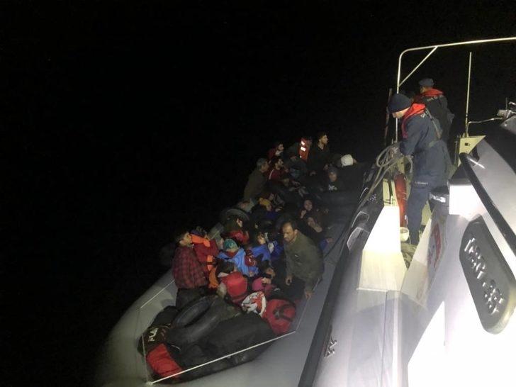 Kuşadası Körfezi’nde 44 göçmen kurtarıldı G2