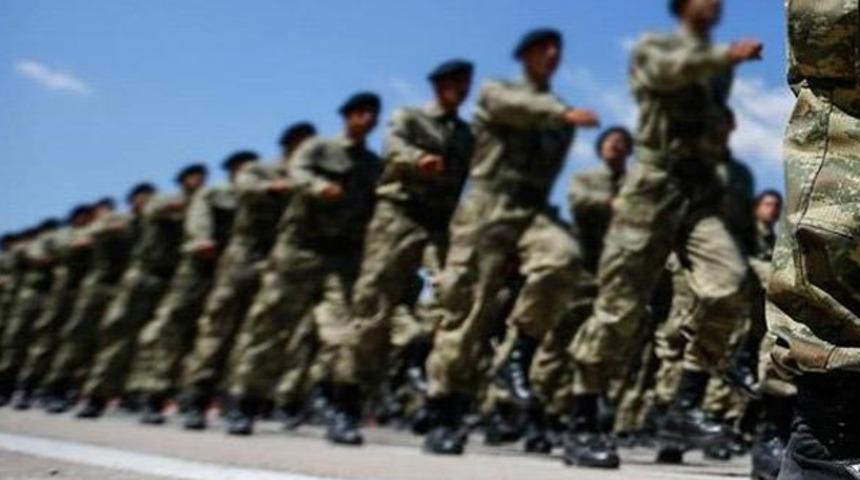 Bakan Akar a&ccedil;ıkladı! Uzman &ccedil;avuş alımıyla ilgili yeni gelişme