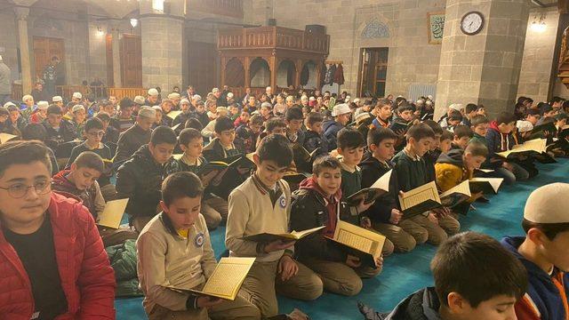 Erzurum’dan 38 İdlip şehidine 38 Hatim