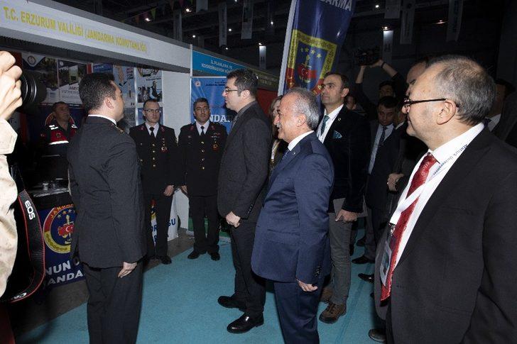 Vali Okay Memiş ile Milletvekili Zehra Taşkesenlioğlu DAKAF’ı ziyaret etti G4