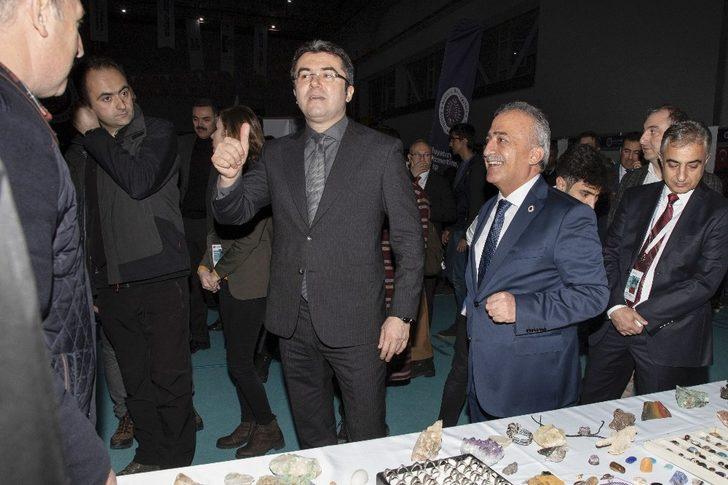 Vali Okay Memiş ile Milletvekili Zehra Taşkesenlioğlu DAKAF’ı ziyaret etti G5