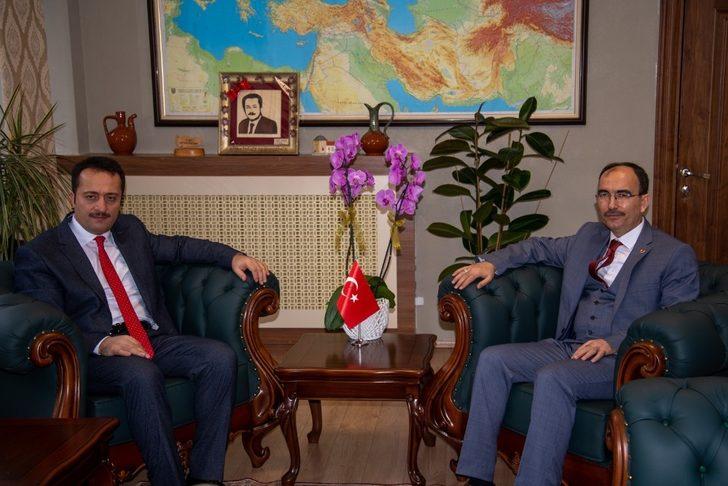 Rektör Beydemir, Vali Şentürk’ü ziyaret etti G1