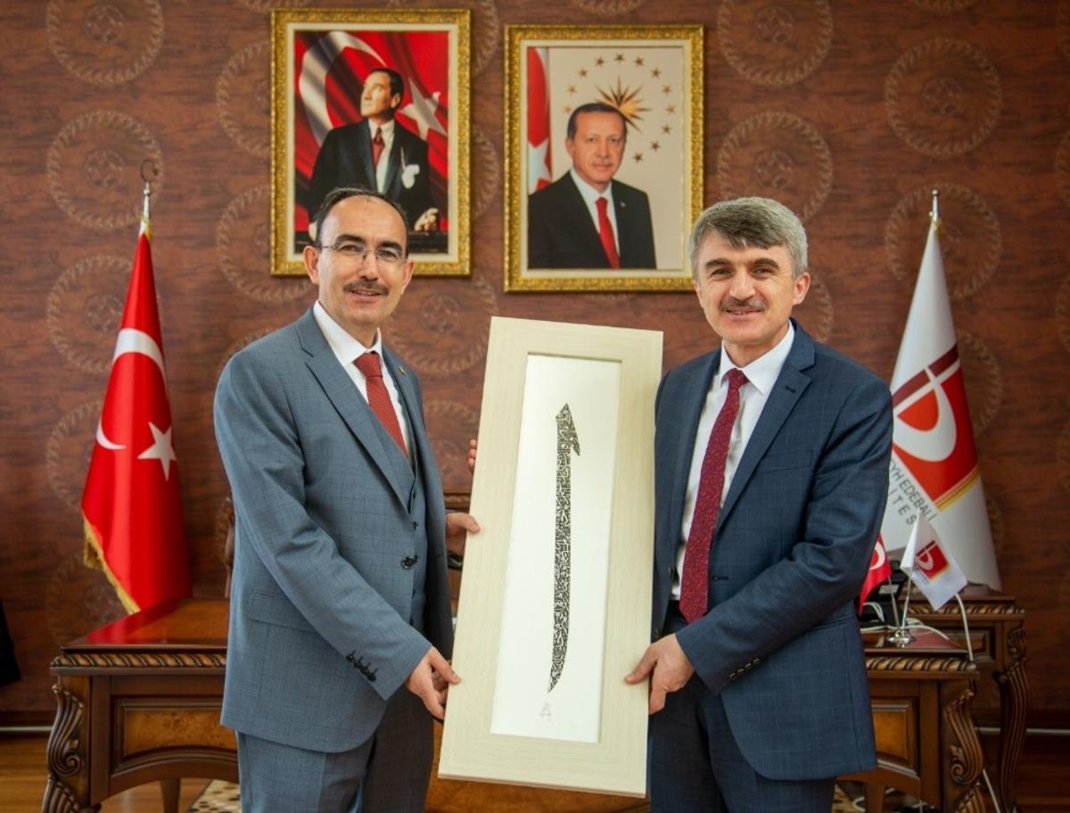 DP&Uuml; Rekt&ouml;r&uuml; Uysal&rsquo;dan, BŞE&Uuml; Rekt&ouml;r&uuml; Beydemir&rsquo;e tebrik ziyareti