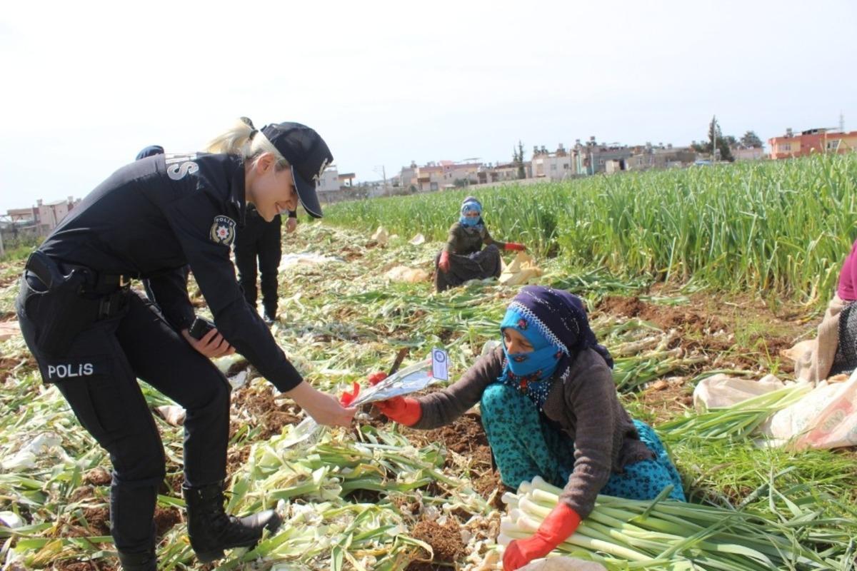 Polis, tarlada &ccedil;alışan kadınları unutmadı