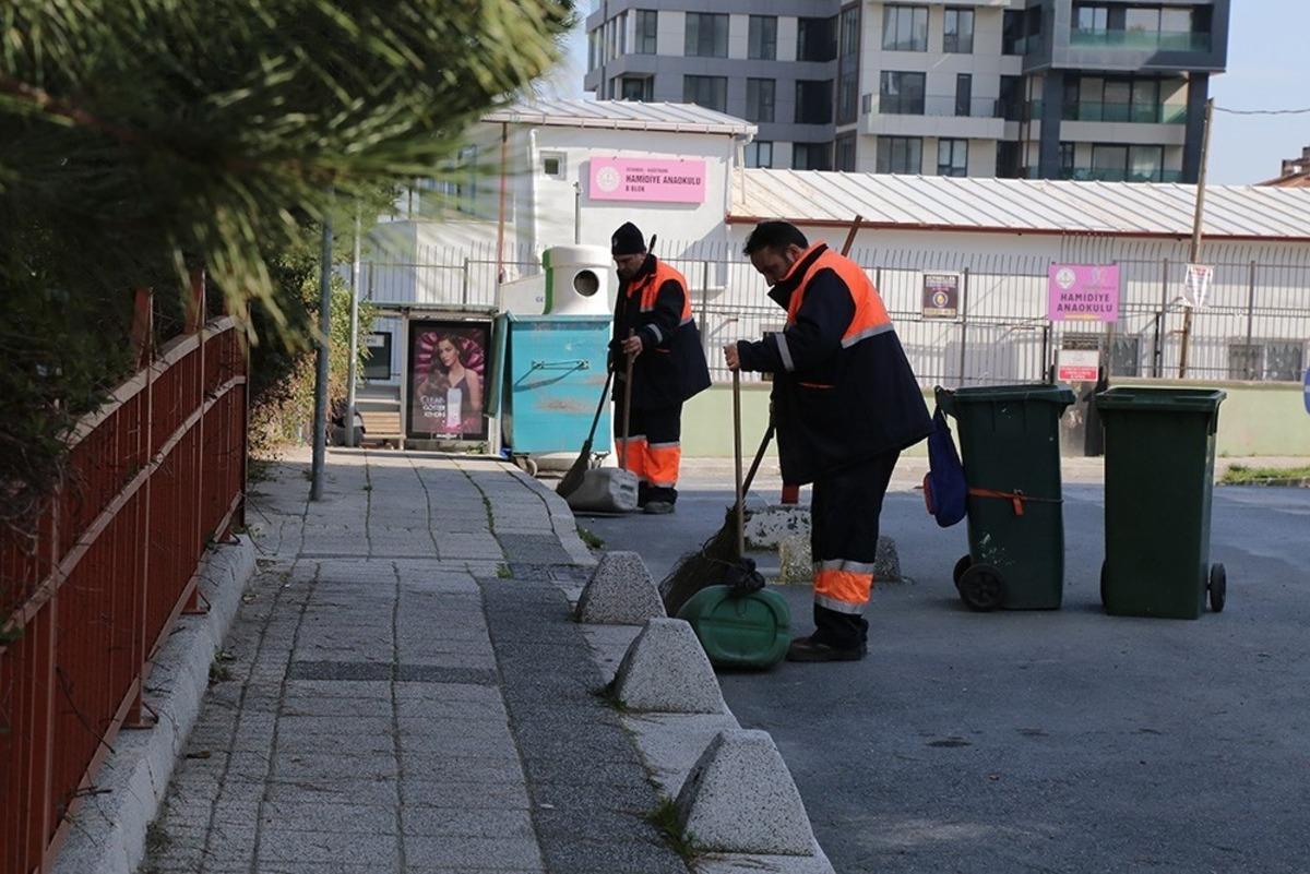 Kağıthane&rsquo;nin temizliği i&ccedil;in gece g&uuml;nd&uuml;z &ccedil;alışılıyor
