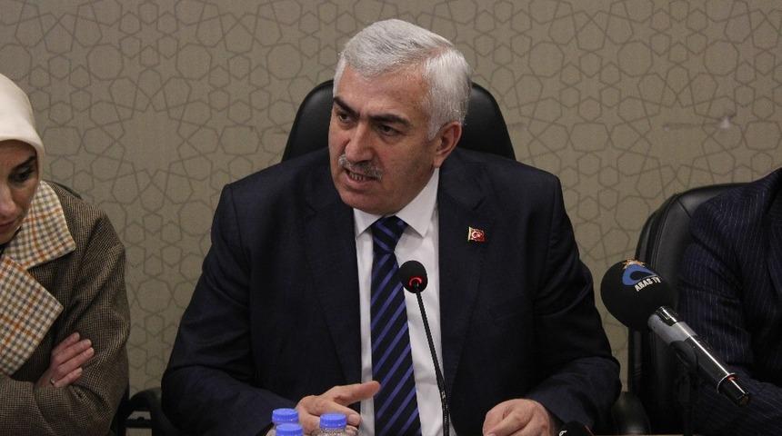 &Ouml;z: İnsan merkezli siyaset yapıyoruz