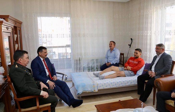 Vali Çiftçi’den İdlib gazisine ziyaret G1