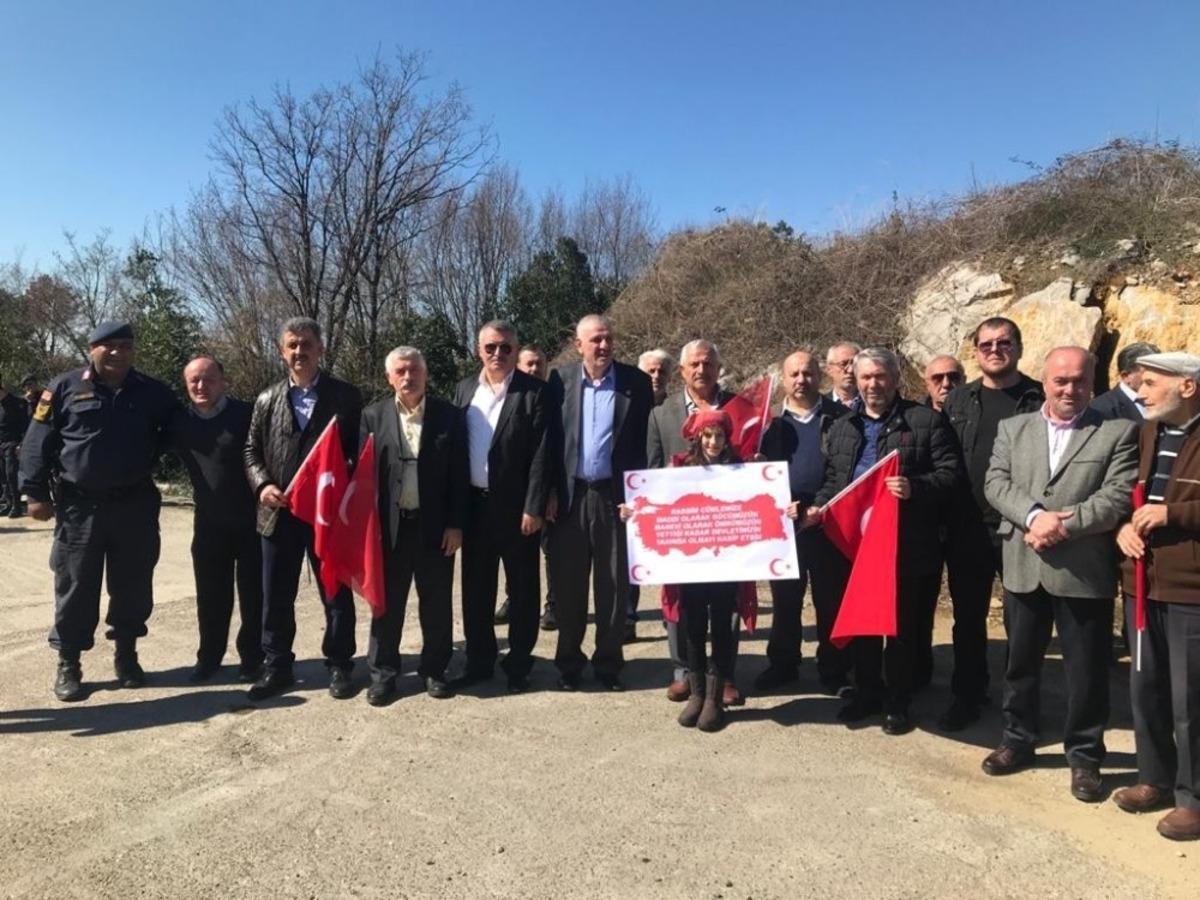 Vatandaşlardan şehitler i&ccedil;in y&uuml;r&uuml;y&uuml;ş