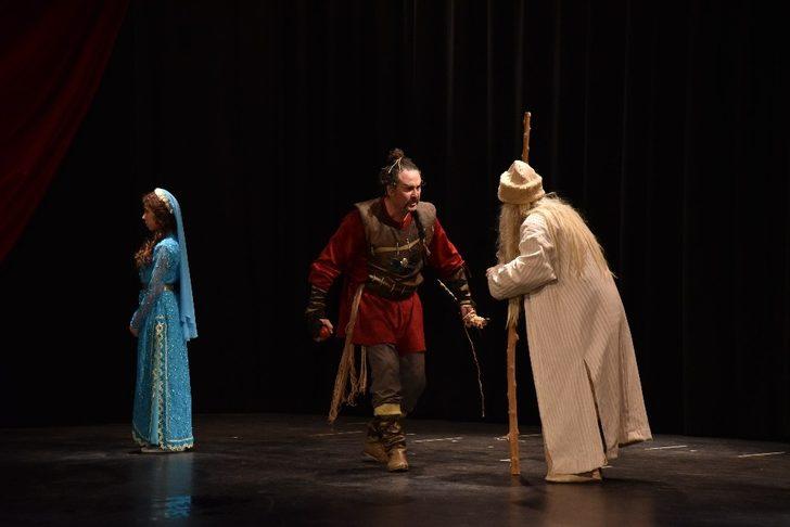 Bu oyunda gerilim, dram, aşk ve komedi bir arada G4