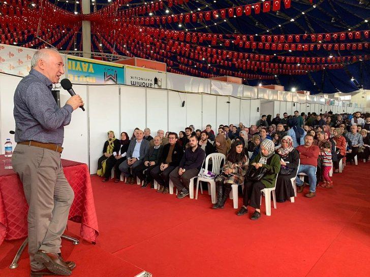 Prof. Dr. Şimşirgil’e Isparta Kitap Fuarı’nda yoğun ilgi G1