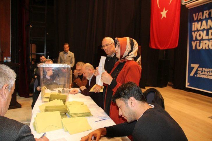 Varto’da AK Parti ilçe başkanlığı seçimi için üç aday yarıştı G2