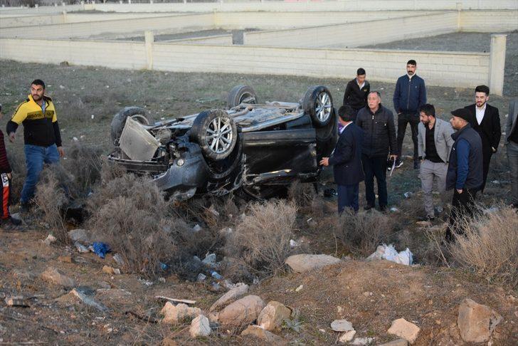 Konya’da şarampole devrilen otomobildeki iki kişi yaralandı G3