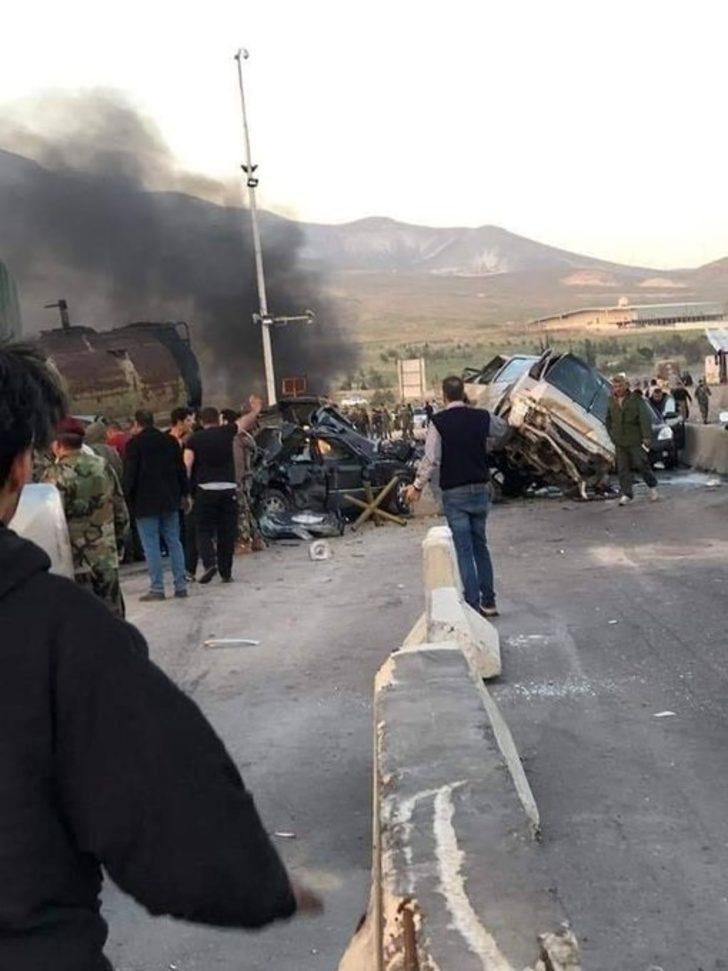 Şam’da yakıt tankeri ile iki yolcu otobüsü çarpıştı: 30 ölü G3