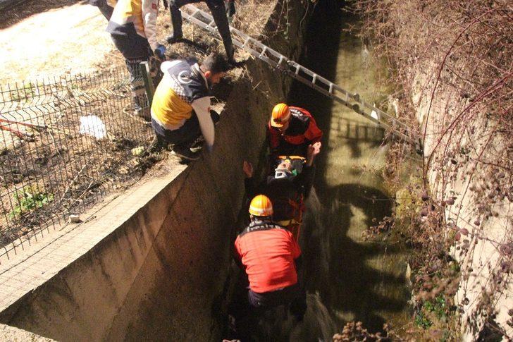 Bolu’da, sulama kanalına düşen yaşlı adamı itfaiye kurtardı G3