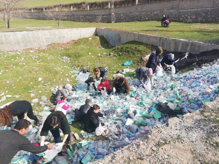 Bedensel engelli arkadaşları için mavi kapak topluyorlar G2